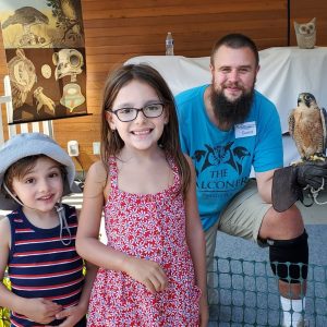 Meet the Raptor Ambassadors with The Falconer @ Hands On Children's Museum